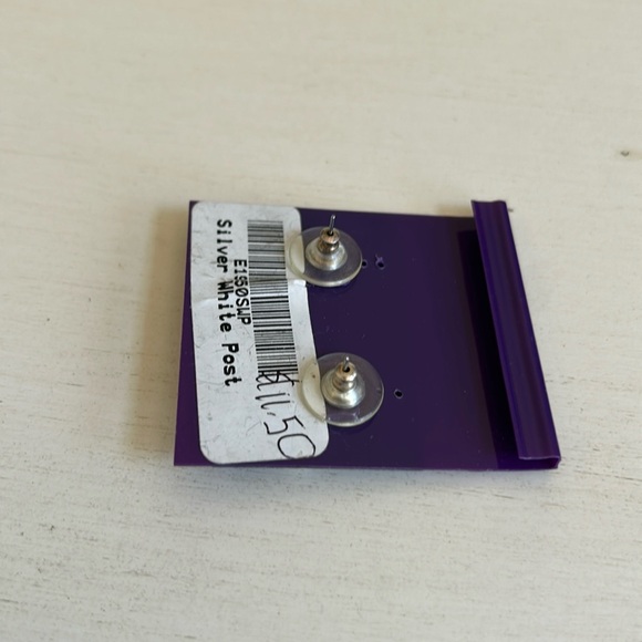 Cathy’s Concepts Vintage Pierced Earrings - Silver ❤️ - Picture 2 of 4